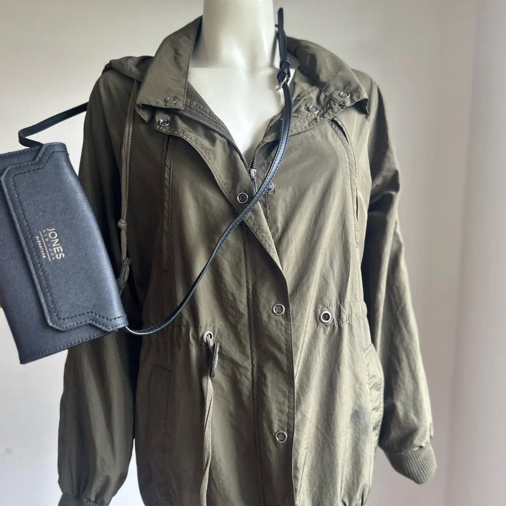 Women full tilt Olive Green Hooded Jacket windbreaker S